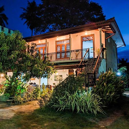 The Emerald Guest House & Villa Unawatuna Exterior photo