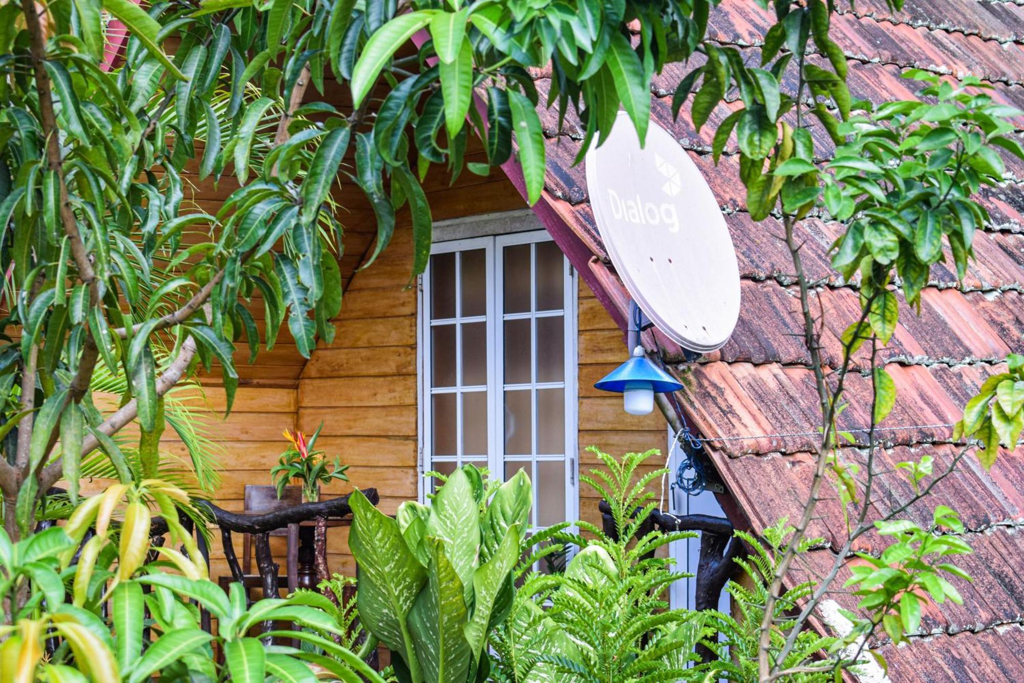 The Emerald Guest House & Villa Unawatuna Exterior photo