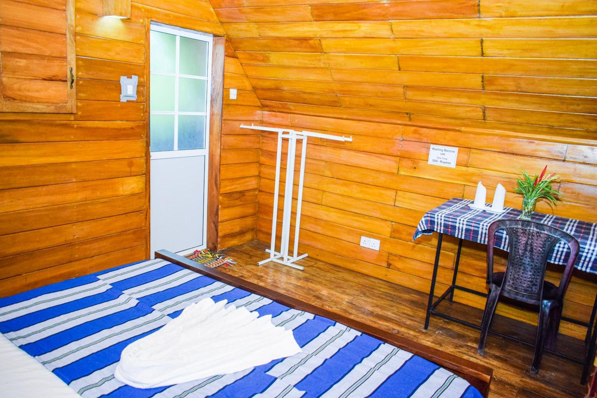 The Emerald Guest House & Villa Unawatuna Exterior photo